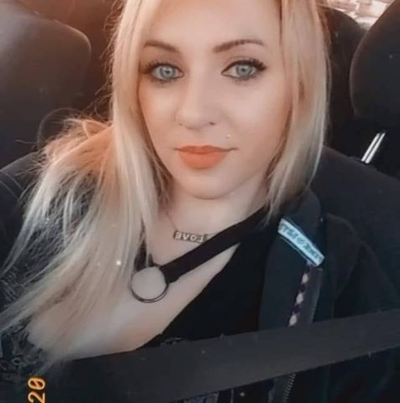 Meet your Posher, Ella - Picture 1 of 1